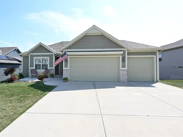 8705 NW 74th St, Kansas City, MO 64152