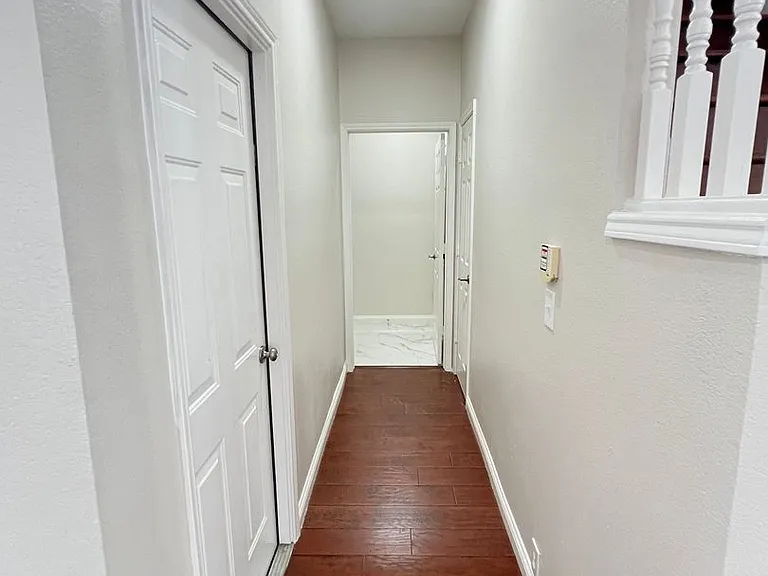 2505 Hunters Run Dr — Photo 31