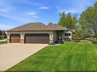 W5472 Edelweiss Ct, Appleton, WI 54913