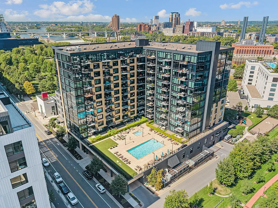 1120 S 2nd St #512