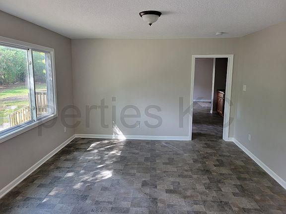 5th image of 5336 Farley St