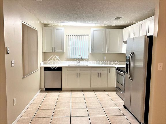 5th image of 6220 Gauntlet Hall Ln