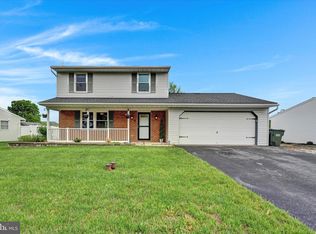 23 Hayloft Rd, Denver, PA 17517