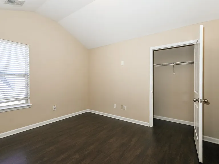 705 Yukon Way — Photo 13