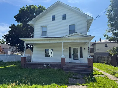 506 Woodlawn Rd Photo 1
