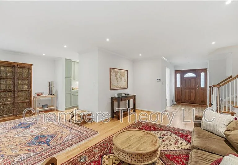 9221 Talisman Dr — Photo 3