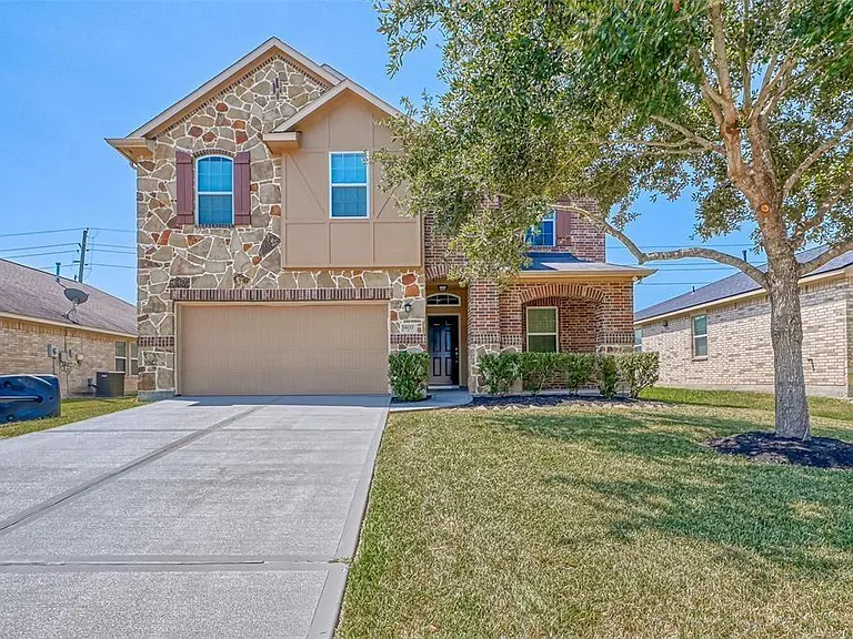 18211 Cimmaron Oak Ln — Photo 1