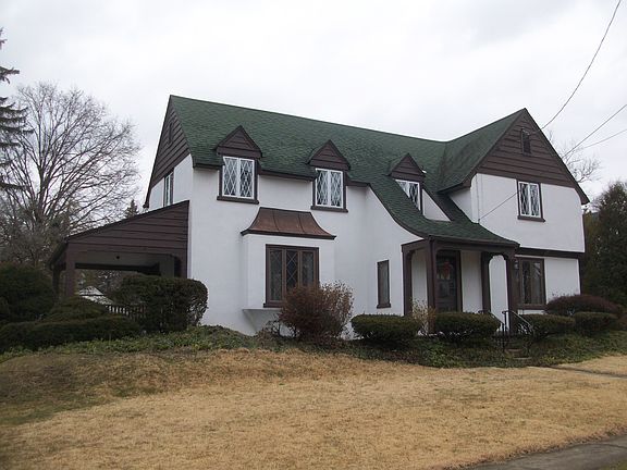 3rd image of 95 Pickford Ave