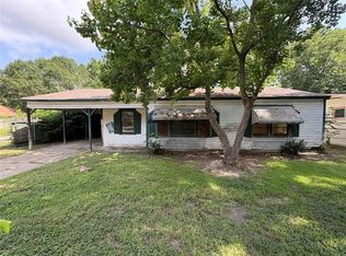 658 W 69th St, Shreveport, LA 71106