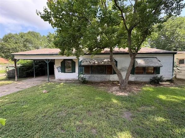 658 W 69th St, Shreveport, LA 71106