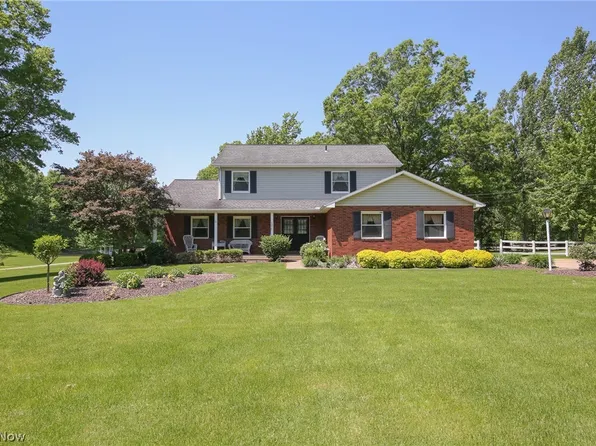 6058 Calico Ln, Canfield, OH 44406