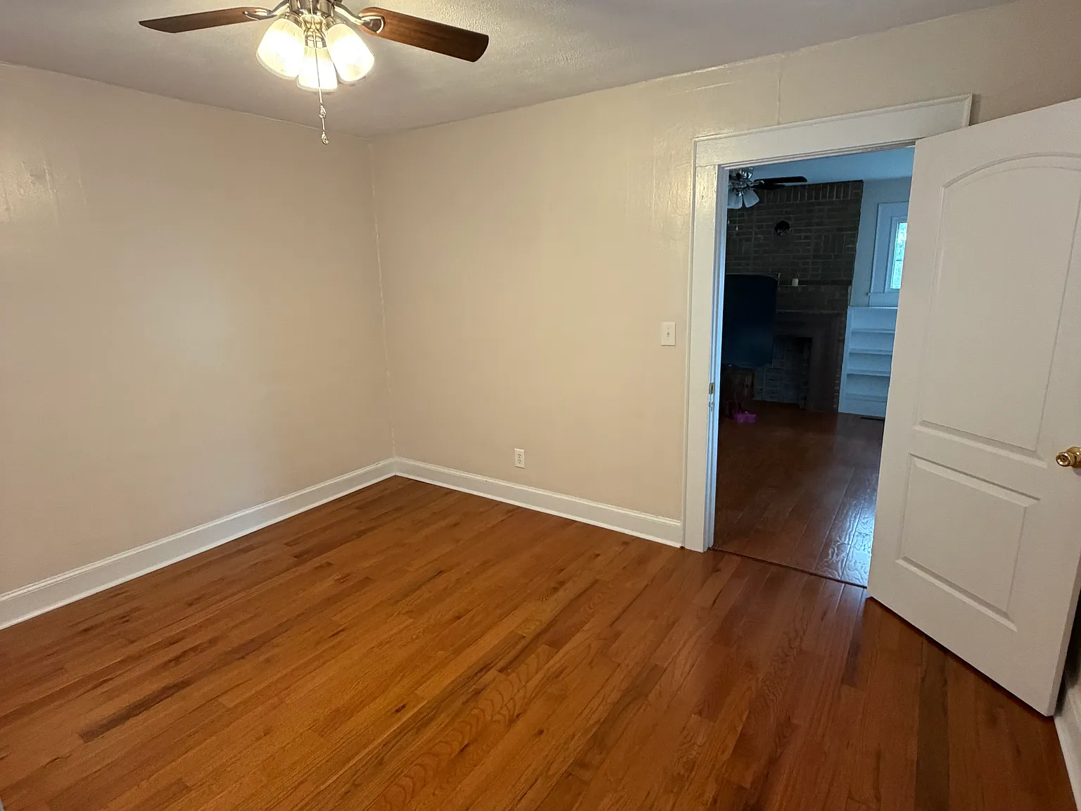2 bed, 1.5 bath, 1156 sqft, $1,300 — Photo 3