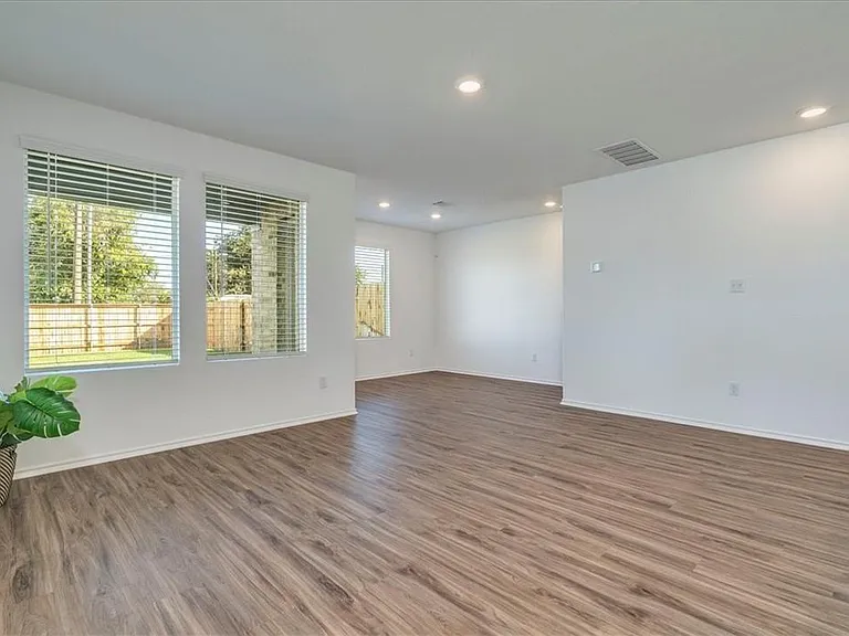 194 George Neggan Ln — Photo 9
