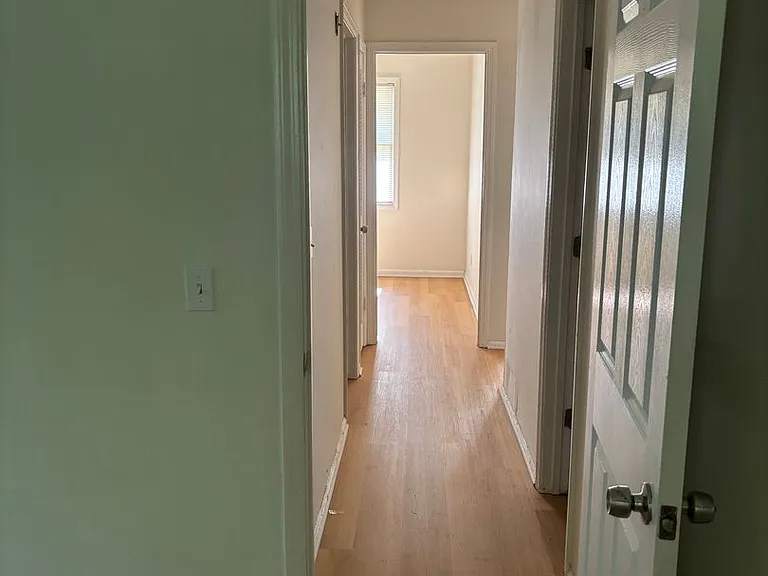 217 Herbert St — Photo 5