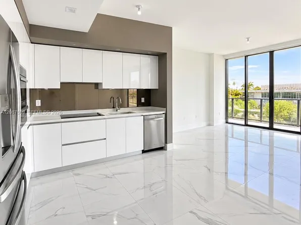 1170 E Hallandale Beach Blvd, Hallandale, FL