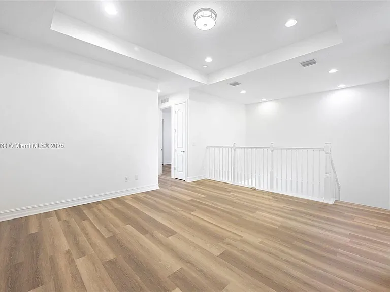 11941 Park Central — Photo 11