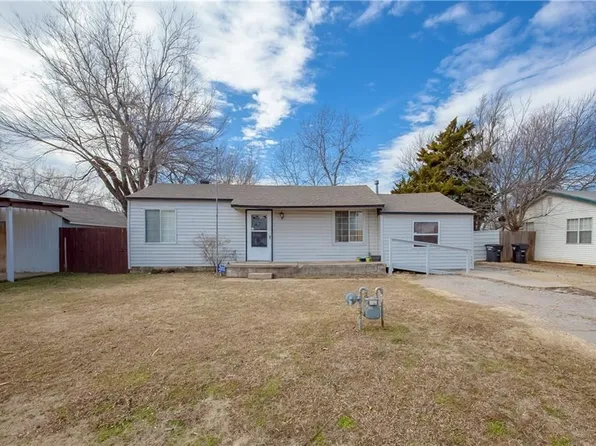 2839 Poplar Dr, Moore, OK 73160