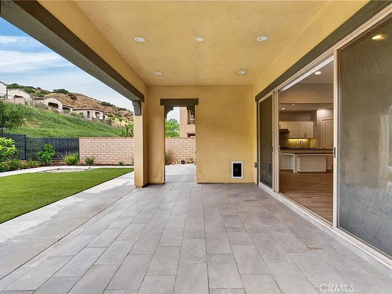 755 E Orange Blossom Way — Photo 67