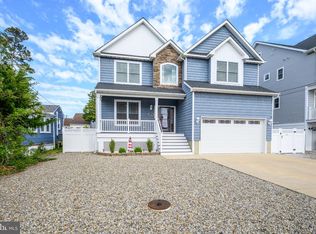 24 Woodhaven Rd, Toms River, NJ 08753