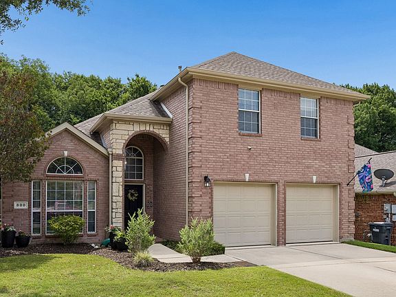 2nd image of 800 Wooded Creek Ln