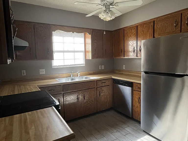 310 Bimini Way — Photo 3