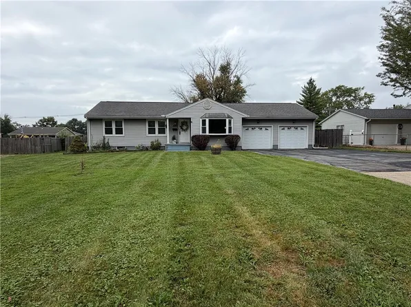 3045 Turpin Rd, Decatur, IL 62521