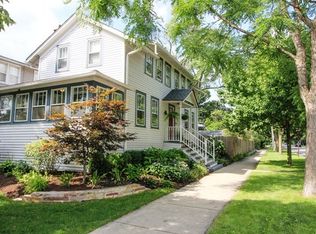 645 N Grove Ave, Oak Park, IL 60302