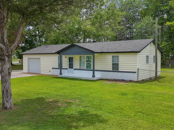 1515 Phillips Ave SW, Decatur, AL 35601