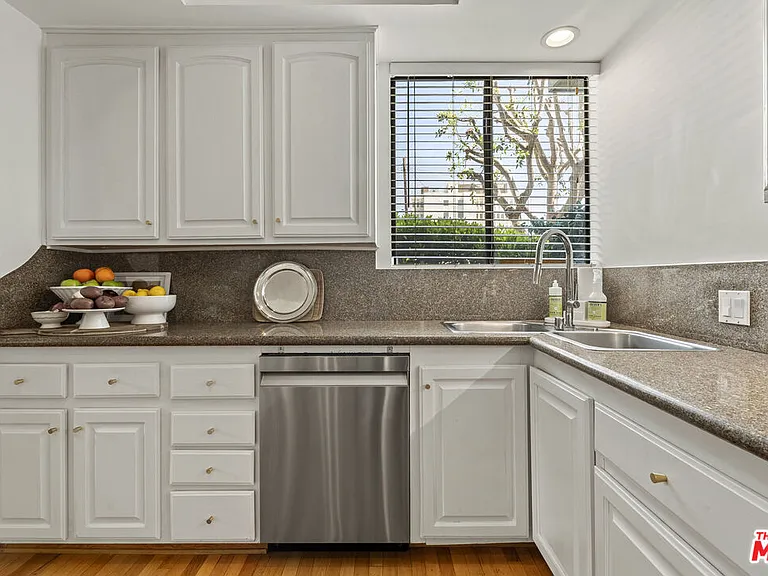 12115 San Vicente Blvd #111 — Photo 13