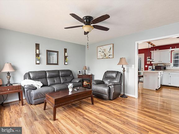 4th image of 1190 S Fork Dr