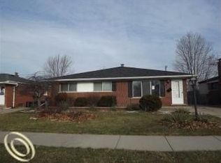 12901 Chippewa Dr, Warren, MI 48088