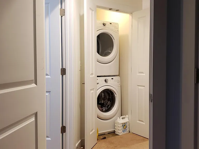 103 Longwood Dr #F — Photo 13