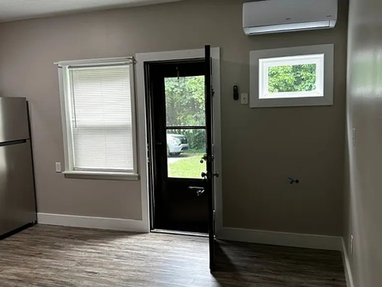 108 Gay St — Photo 8