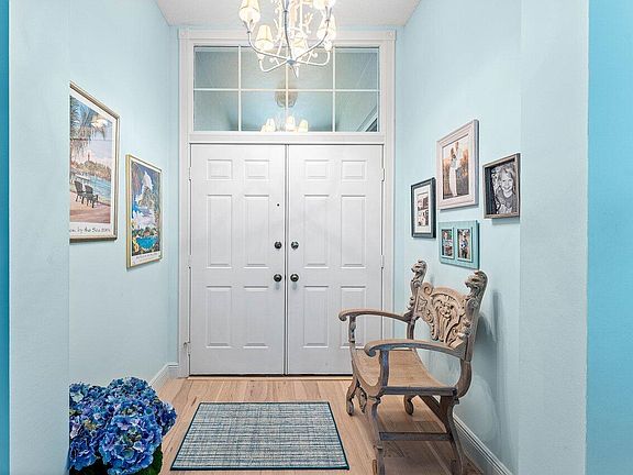 5th image of 198 Hampton Circle