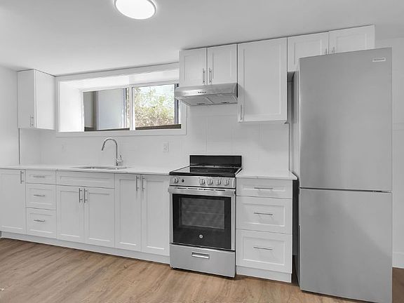 2nd image of 917 Hamilton Rd #20