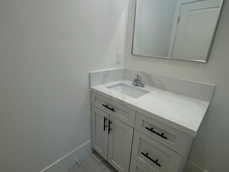 8847 Isora St — Photo 9