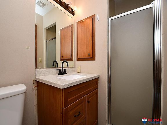 5th image of 5008 Cresthaven Dr