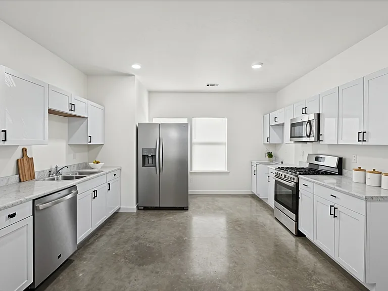 720 Lipford St — Photo 2