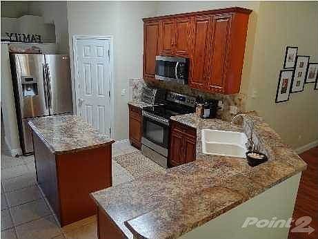 3rd image of 3930 Sunny Manor Cr