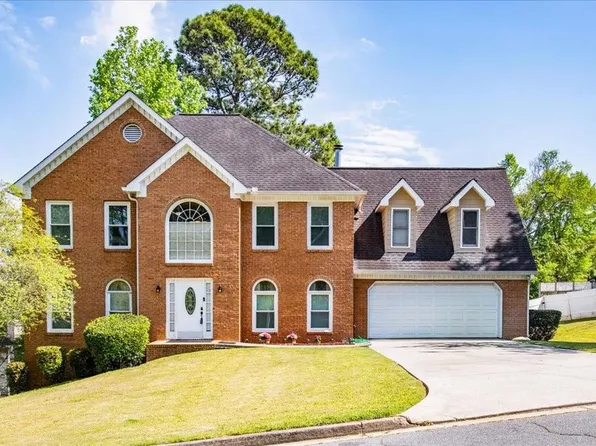 2253 Carrington Dr, Ellenwood, GA 30294