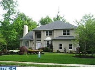 15 Forrest Ct, Mount Laurel, NJ 08054