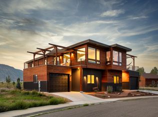 795 N Laura St, Ridgway, CO 81432