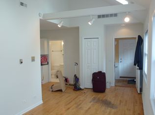 940 N Greenview Ave APT 2F, Chicago, IL 60642