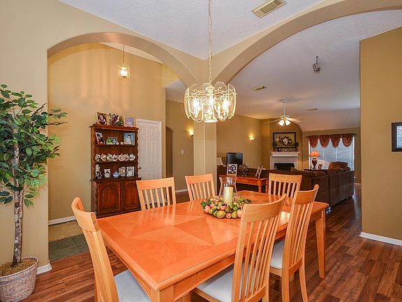 5th image of 9507 Highland Pointe Dr