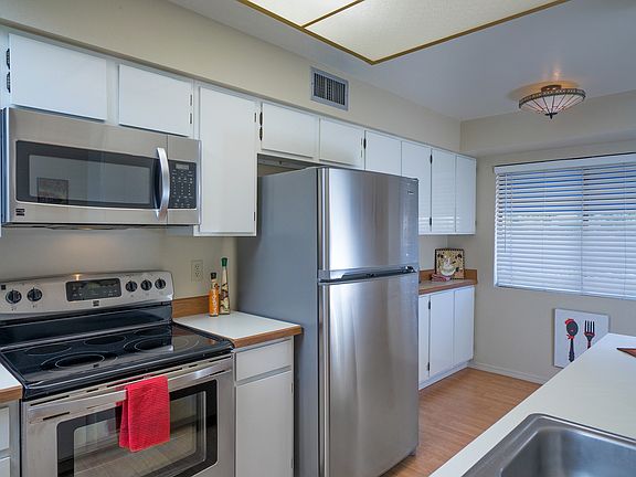 5th image of 7937 E Colette Cir