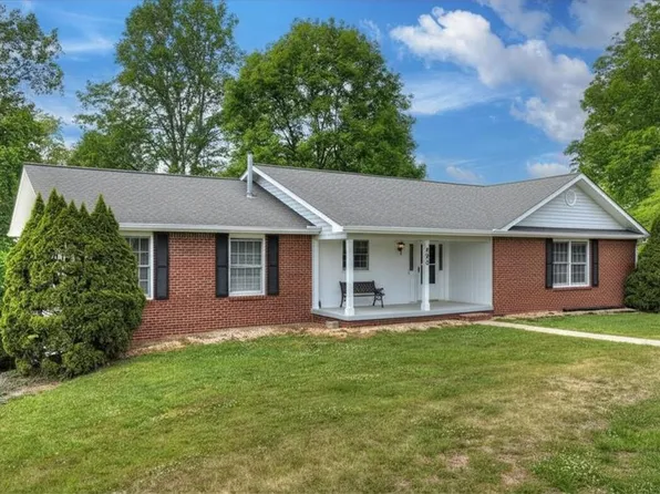 380 Lavista Dr, Blue Ridge, GA 30513