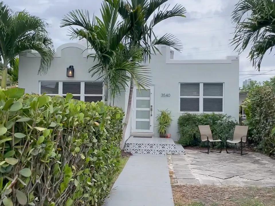 3540 SW 24th Ter