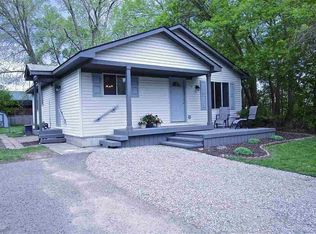 4731 Siebert Rd, Waterford, MI 48328