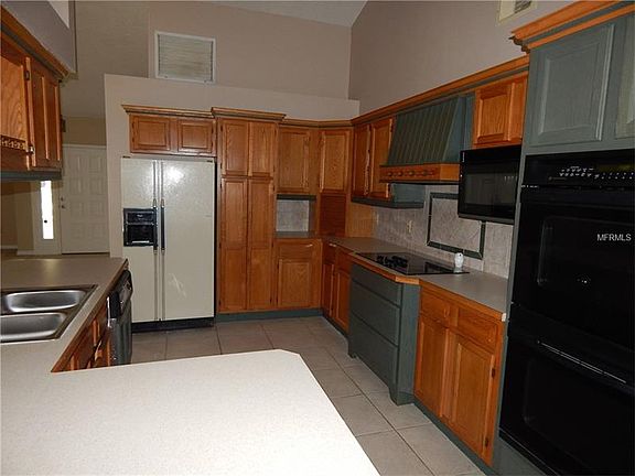 4th image of 914 Hemingway Dr