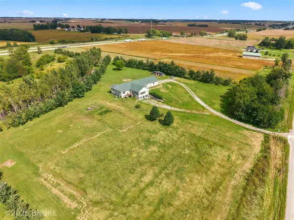 6430 S 20th Ave W, Newton, IA 50208
